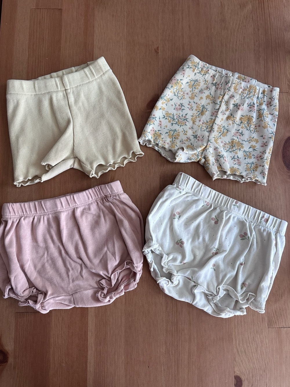 H&M 3M Shorts Bundle - Light Yellow, Floral, Pink, White